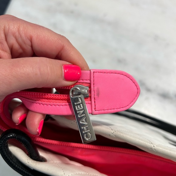 Chanel Cambon Line Lambskin Tote Gorgeous Authentic - Picture 15 of 16